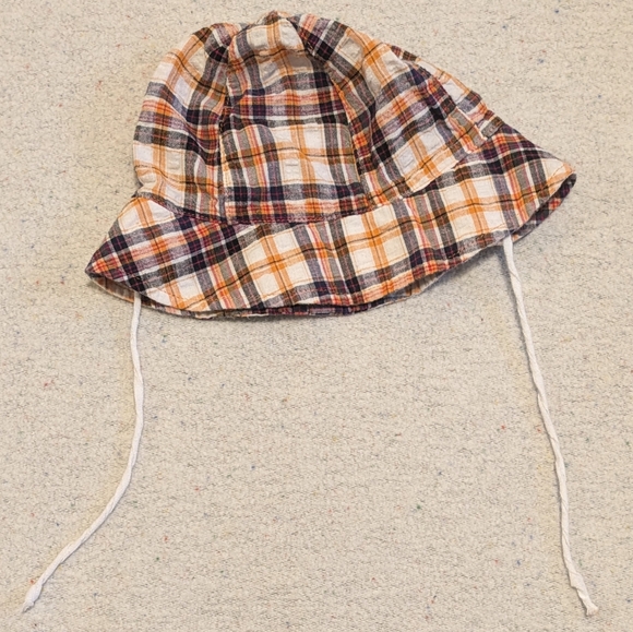 *free add on* cotton baby sunhat - Picture 1 of 2